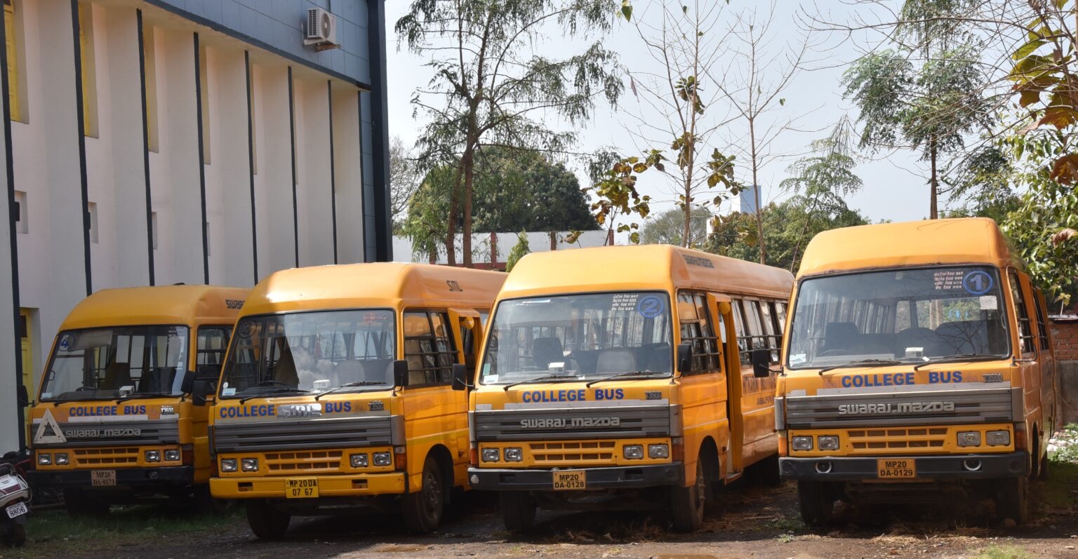 JINSAR College Bus